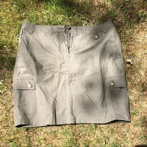 Covington Petite Cargo Skirt